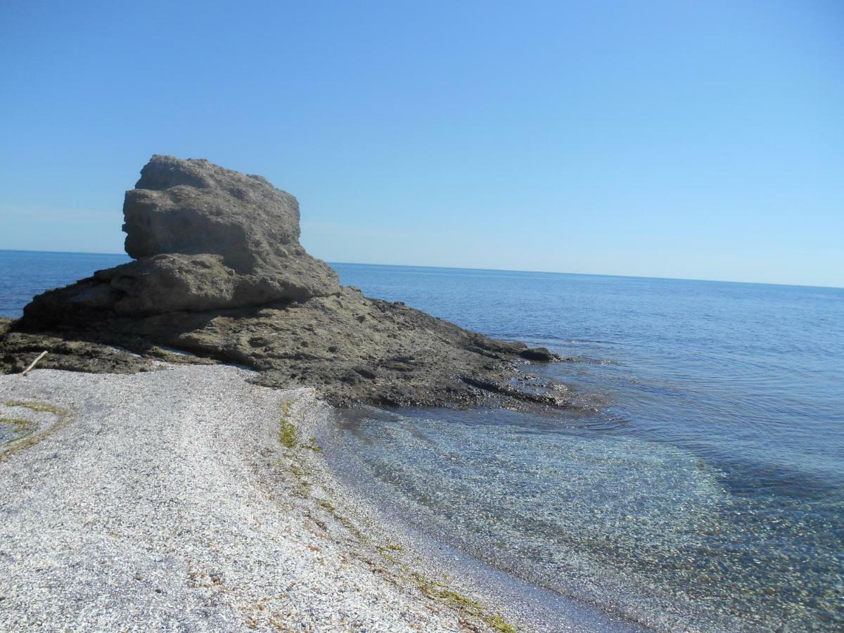 Синя Луна Hotel Lozenets Buitenkant foto