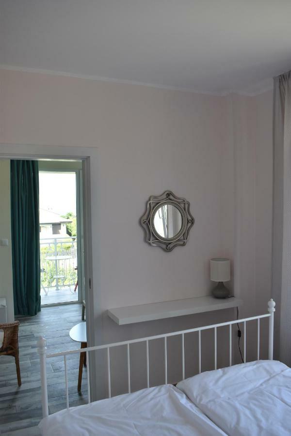 Синя Луна Hotel Lozenets Buitenkant foto