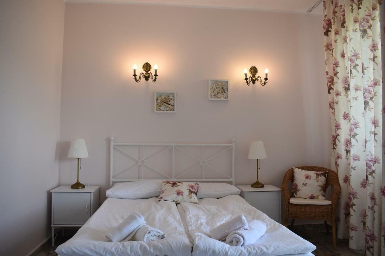 Синя Луна Hotel Lozenets Buitenkant foto